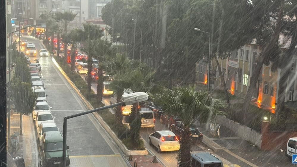 BALIKESİR'DE BAYRAM BOYUNCA YAĞIŞLI HAVA ETKİLİ OLACAK.