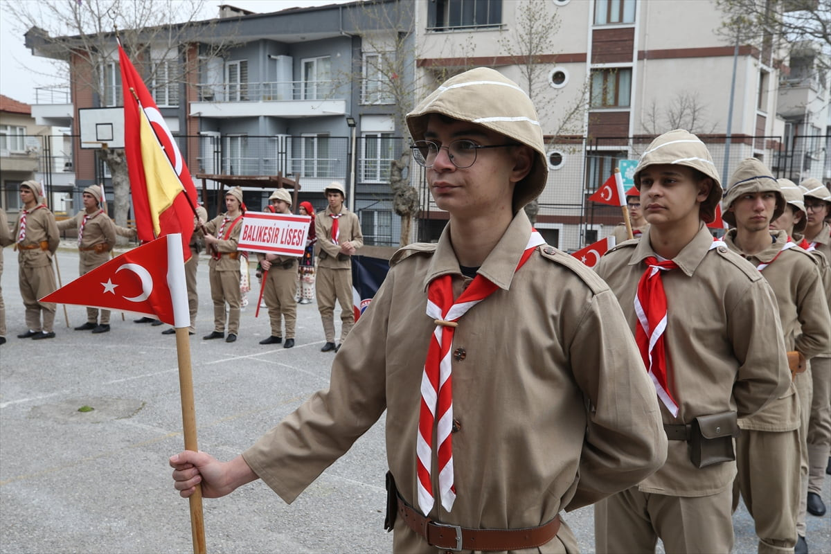 Balıkesir'de Çanakkale Savaşları'nda şehit olan Balıkesir Lisesinin izcileri, 18 Mart Şehitleri...