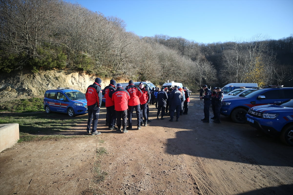 Balıkesir'in Erdek ilçesinde kamp yaptığı bölgeden aracıyla ayrıldıktan sonra kendisinden haber...