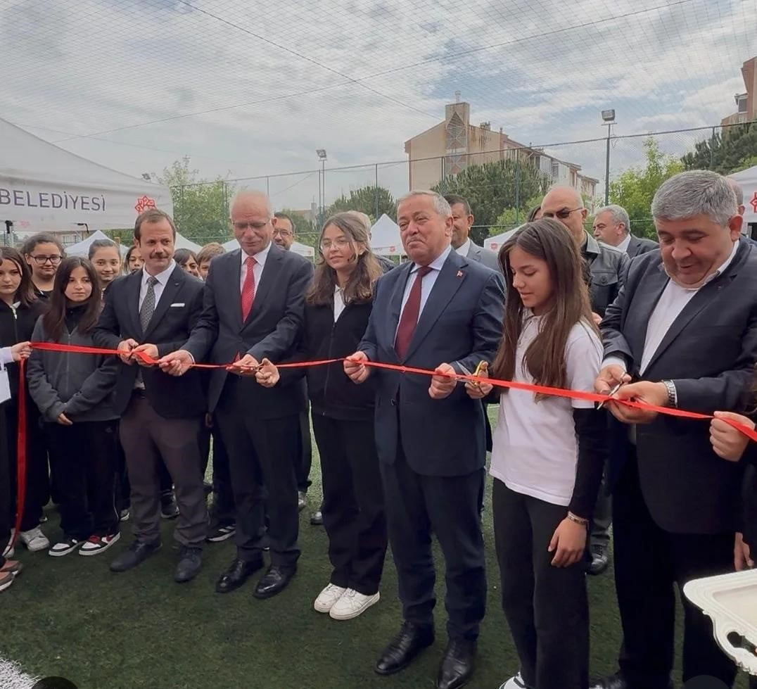 BALIKESİR'İN KARESİ İLÇESİNDEKİ KARAHALLILAR ORTAOKULU ÖĞRENCİLERİ, TÜBİTAK 4006-A BİLİM FUARI...