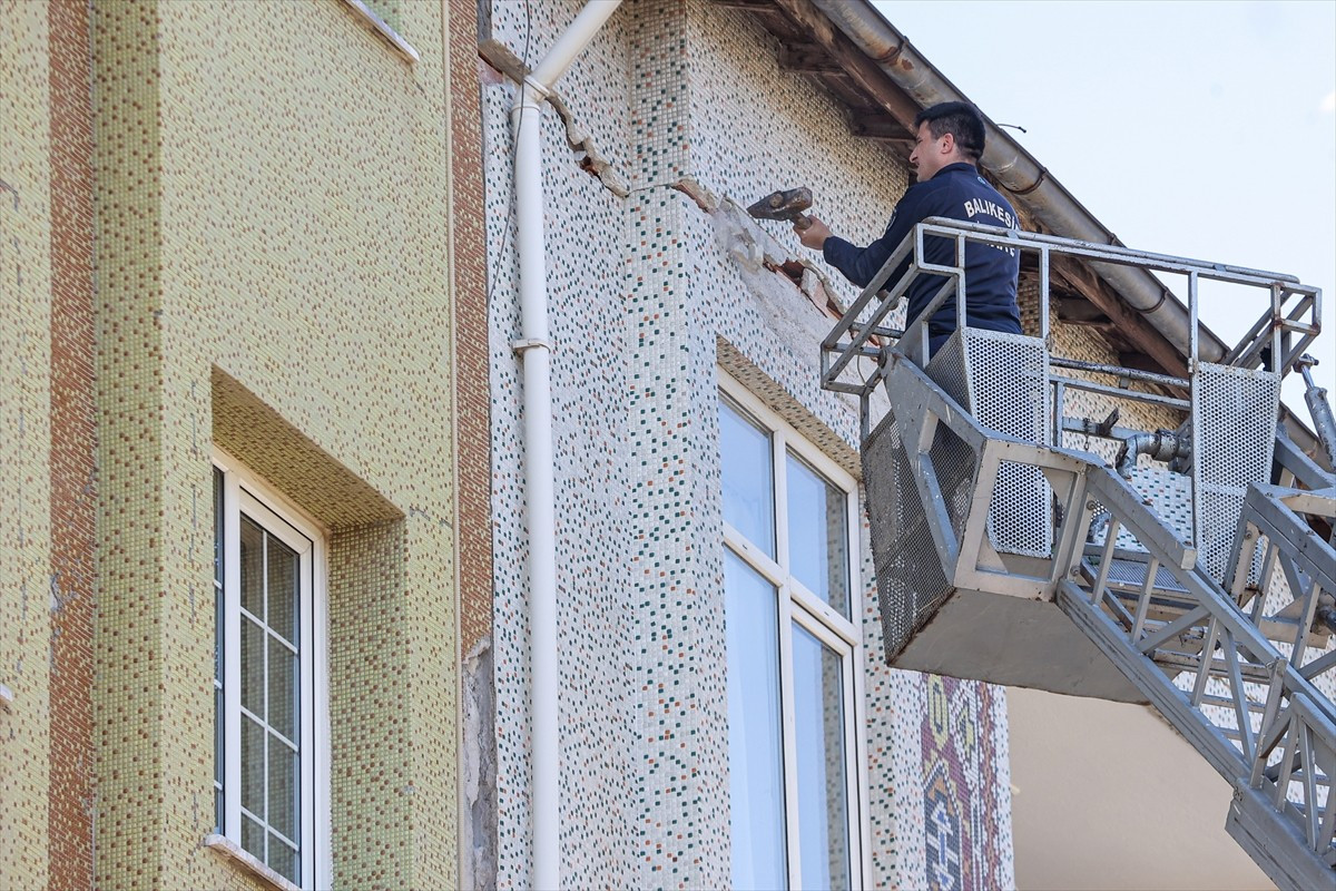 Balıkesir'in Sındırgı ilçesinde 27 Ekim'de meydana gelen 6,1 büyüklüğündeki depremin ardından...