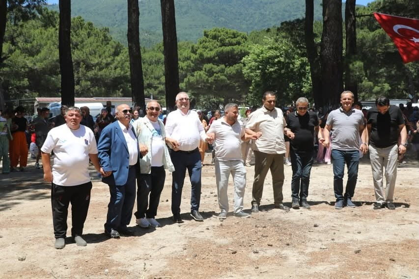 BALIKESİR’İN EDREMİT İLÇESİNDE GELENEKSEL OLARAK DÜZENLENEN 20. KAZDAĞI KARADENİZLİLER YAYLA...