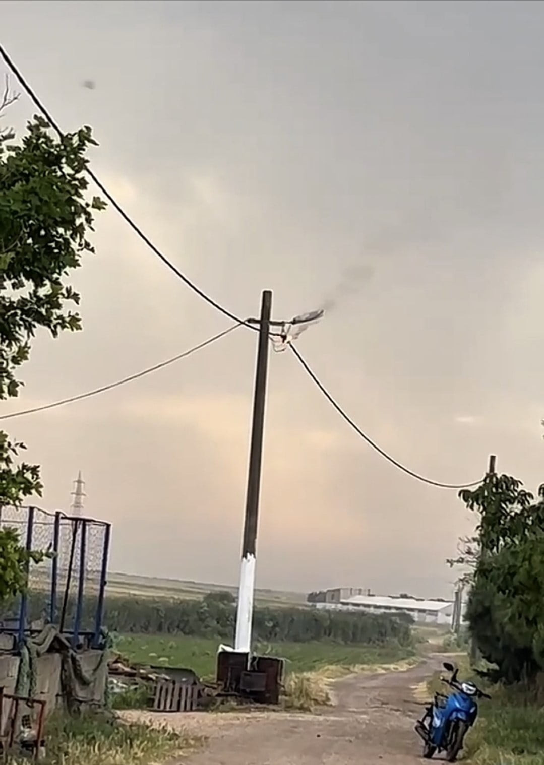 BANDIRMA’DA ELEKTRİK HATTINDA KORKU DOLU ANLAR