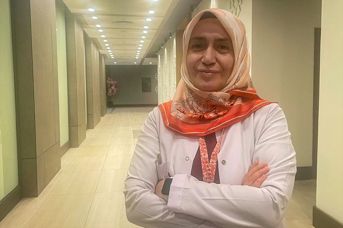 Başakşehir Çam ve Sakura Şehir Hastanesi Obezite Merkezi Sorumlu Hekimi Doç. Dr. Hilal Özkaya...