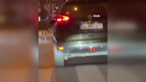 Başakşehir’de alkollü olduğu ileri sürülen sürücü kaldırımdaki genç kıza çarptı