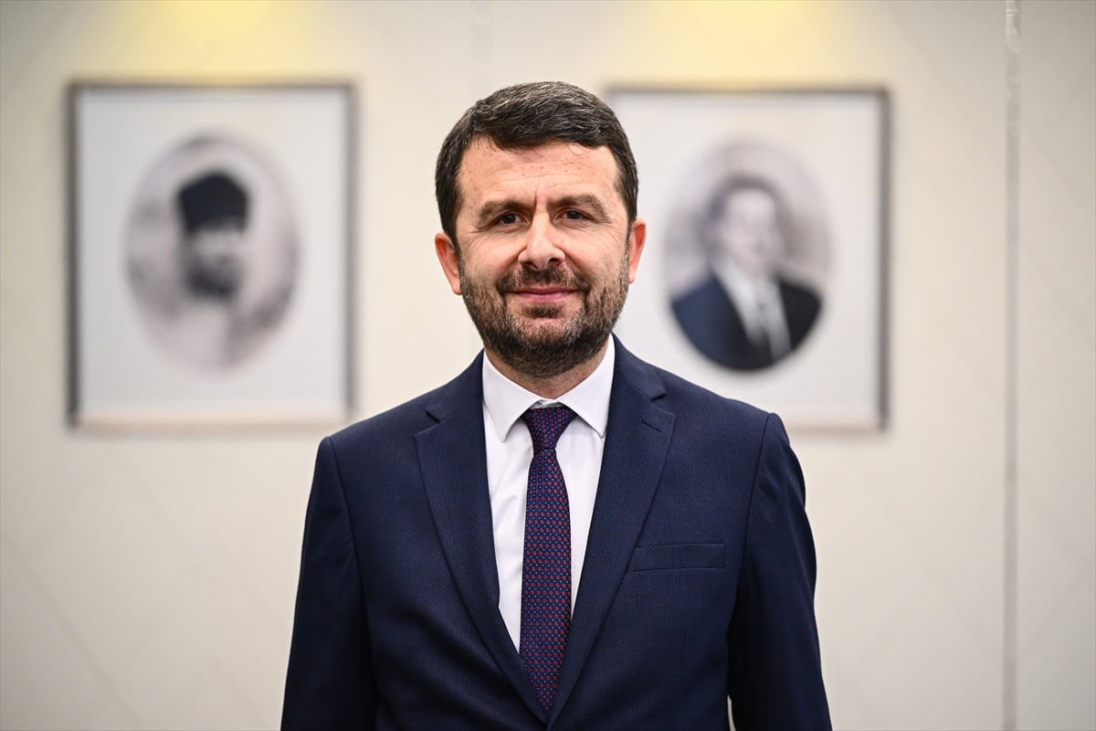 Basın İlan Kurumu Genel Müdürü Abdulkadir Çay, AA muhabirine açıklamalarda bulundu.