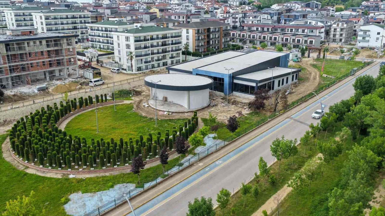 BAŞİSKELE BELEDİYESİ, ÇOCUKLARIN VE GENÇLERİN BİLİMLE BULUŞMASINI SAĞLAMAK AMACIYLA HAYATA...
