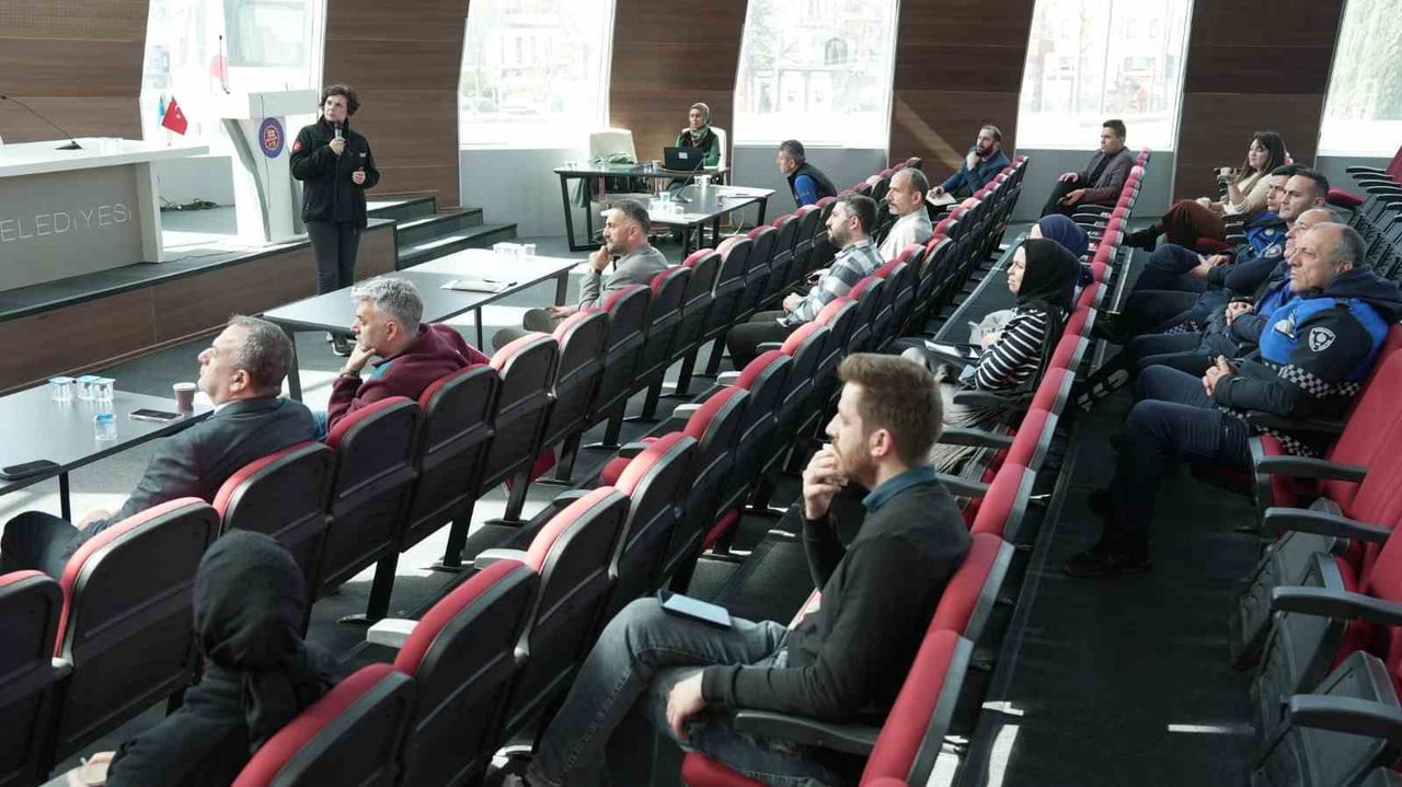 BAŞİSKELE BELEDİYESİ, MUHTEMEL AFET VE ACİL DURUMLARA KARŞI MÜDAHALE KAPASİTESİNİ ARTIRMAK...