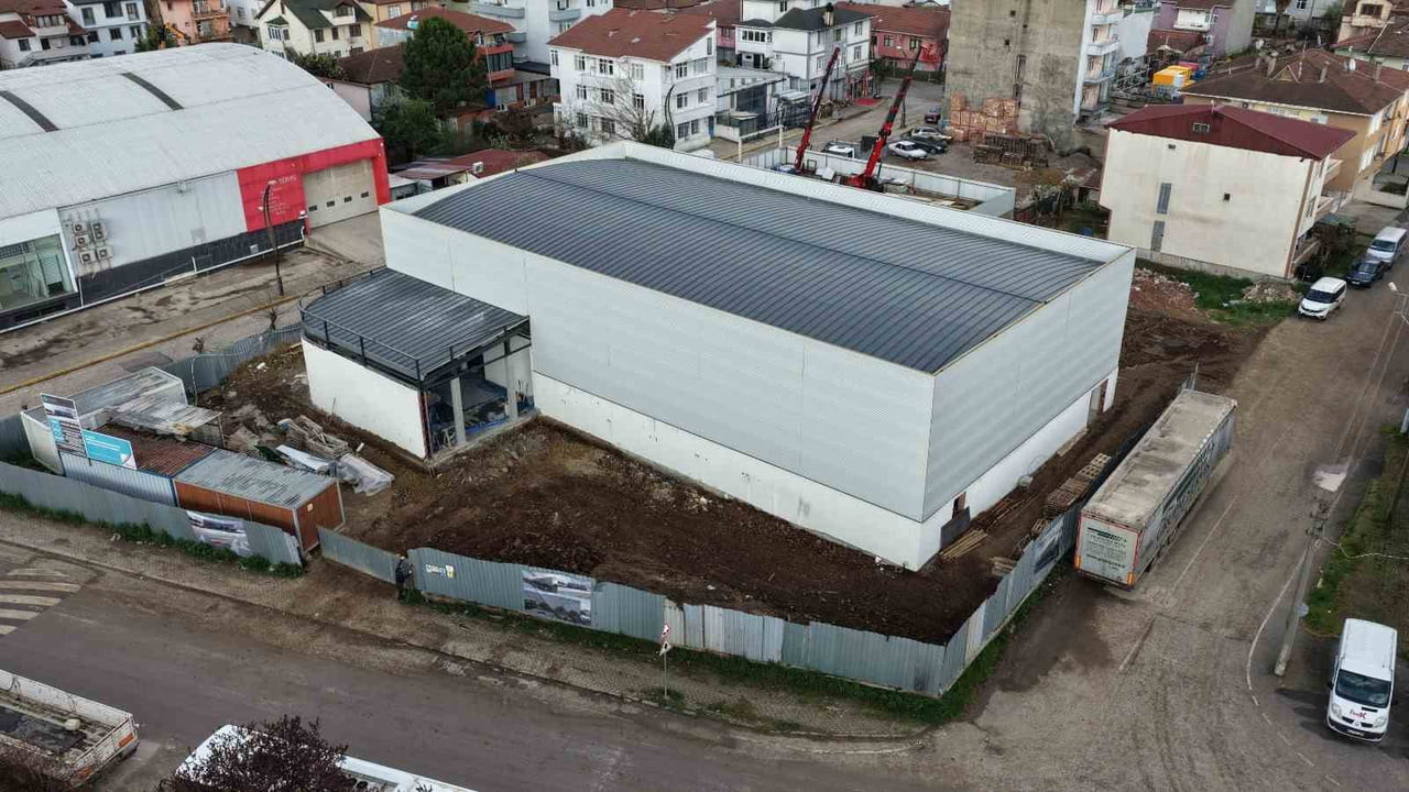 BAŞİSKELE BELEDİYESİNİN GENÇLİK VE SPOR YATIRIMLARI KAPSAMINDA VEZİRÇİFTLİĞİ MAHALLESİ'NE...