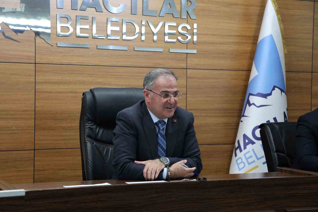 BAŞKAN BİLAL ÖZDOĞAN, KONUŞMASINDA; "HAZİRAN AYIYLA BİRLİKTE İLÇEMİZDE YAPIM, BAKIM VE ONARIM...