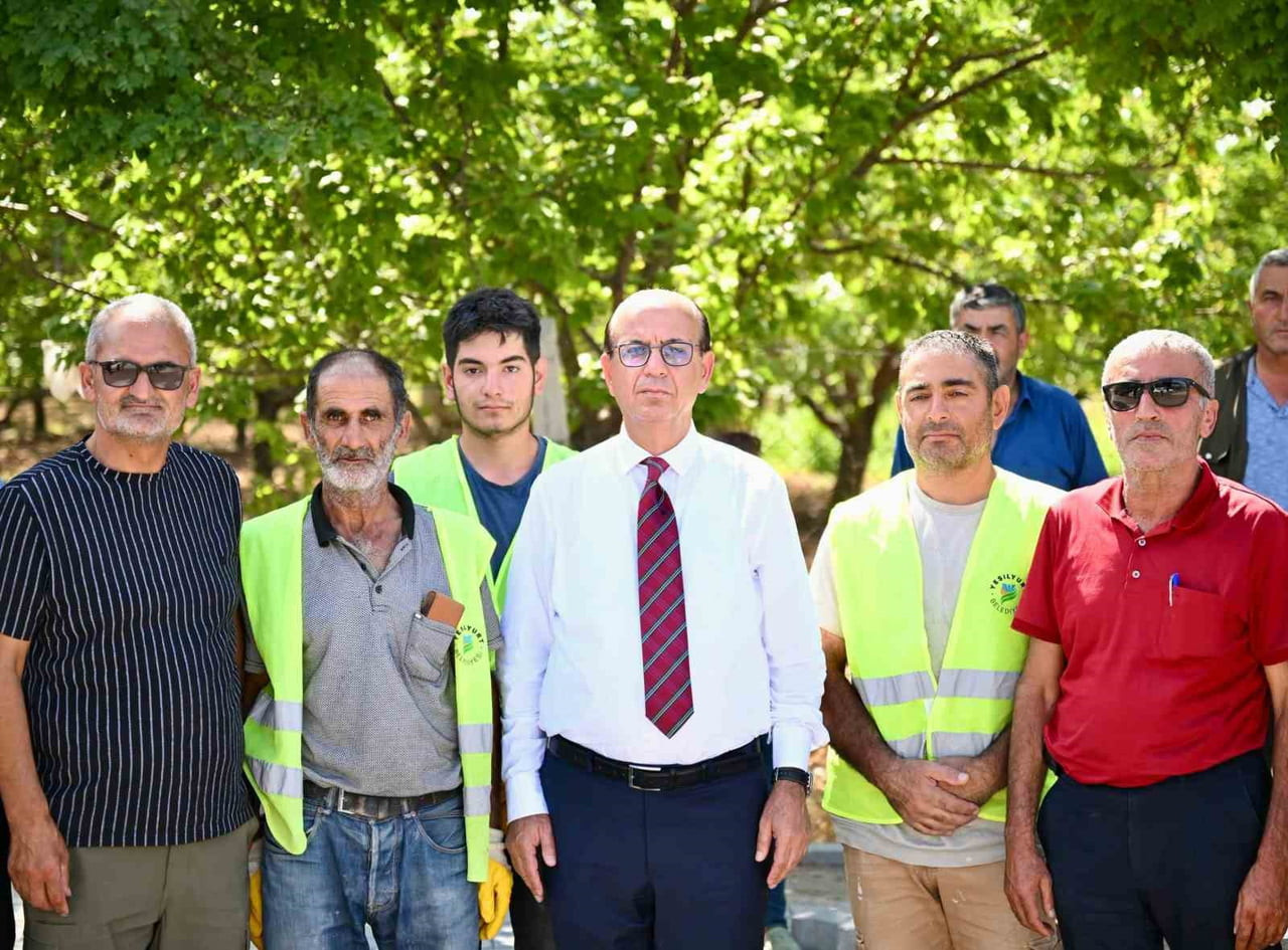 BAŞKAN GEÇİT, " YEŞİLYURT’UN HER KÖŞESİNİ İHYA VE İMAR ETMEYE DEVAM EDİYORUZ"