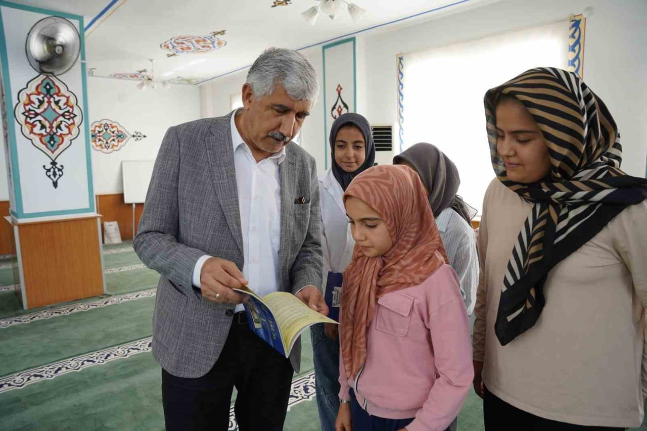 BAŞKAN HALLAÇ ÇOCUKLARIN KUR'AN HEYECANINA ORTAK OLDU