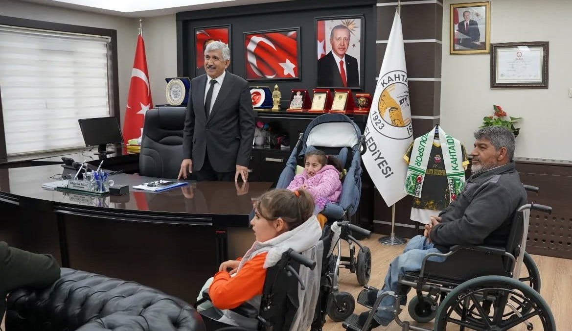 BAŞKAN HALLAÇ: “ENGELLİ KARDEŞLERİMİZİN HER ZAMAN YANINDAYIZ”