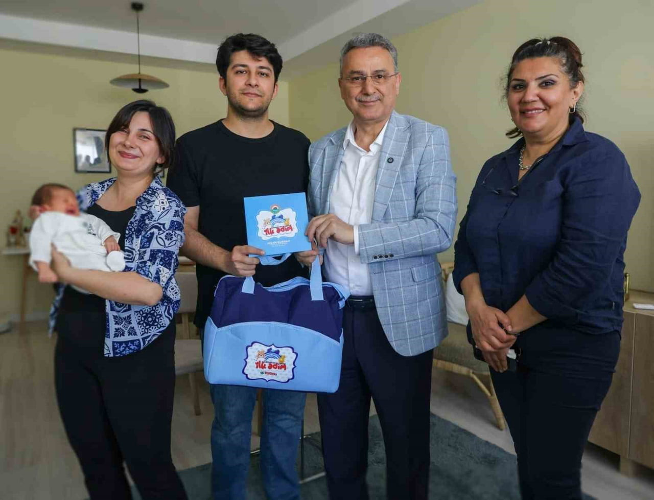 BAŞKAN KURNAZ AİLEYİ ZİYARET ETTİ