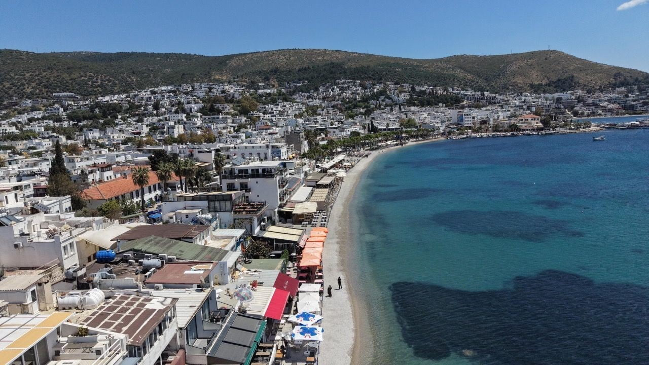 BAŞKAN MANDALİNCİ’DEN KUMBAHÇE SAHİLİ’NDE 3’TE 1 DÜZENLEMESİ AÇIKLAMASI