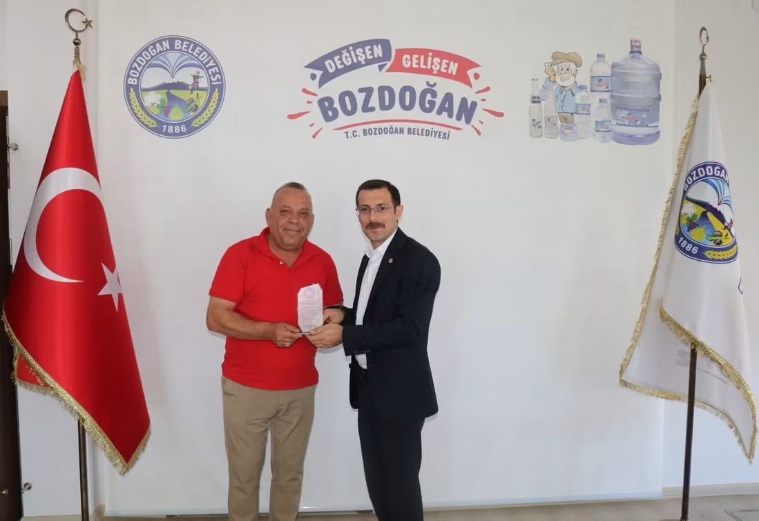 BAŞKAN ÖZEL, KAYMAKAM POLAT’I AĞIRLADI