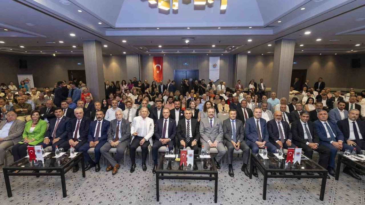 Başkan Seçer: Mersin’in geleceği kıymetli ve önemlidir