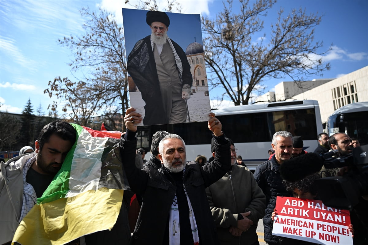Başkentte Ankara Sivil Toplum Platformu öncülüğünde bir araya gelen sivil toplum kuruluşu...