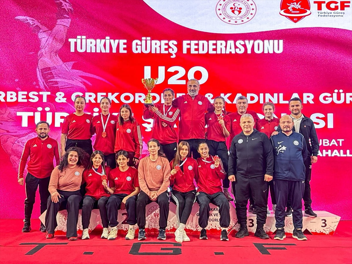  Başkentte düzenlenen Türkiye 20 Yaş Altı Güreş Şampiyonası, kadınlar kategorisindeki final...