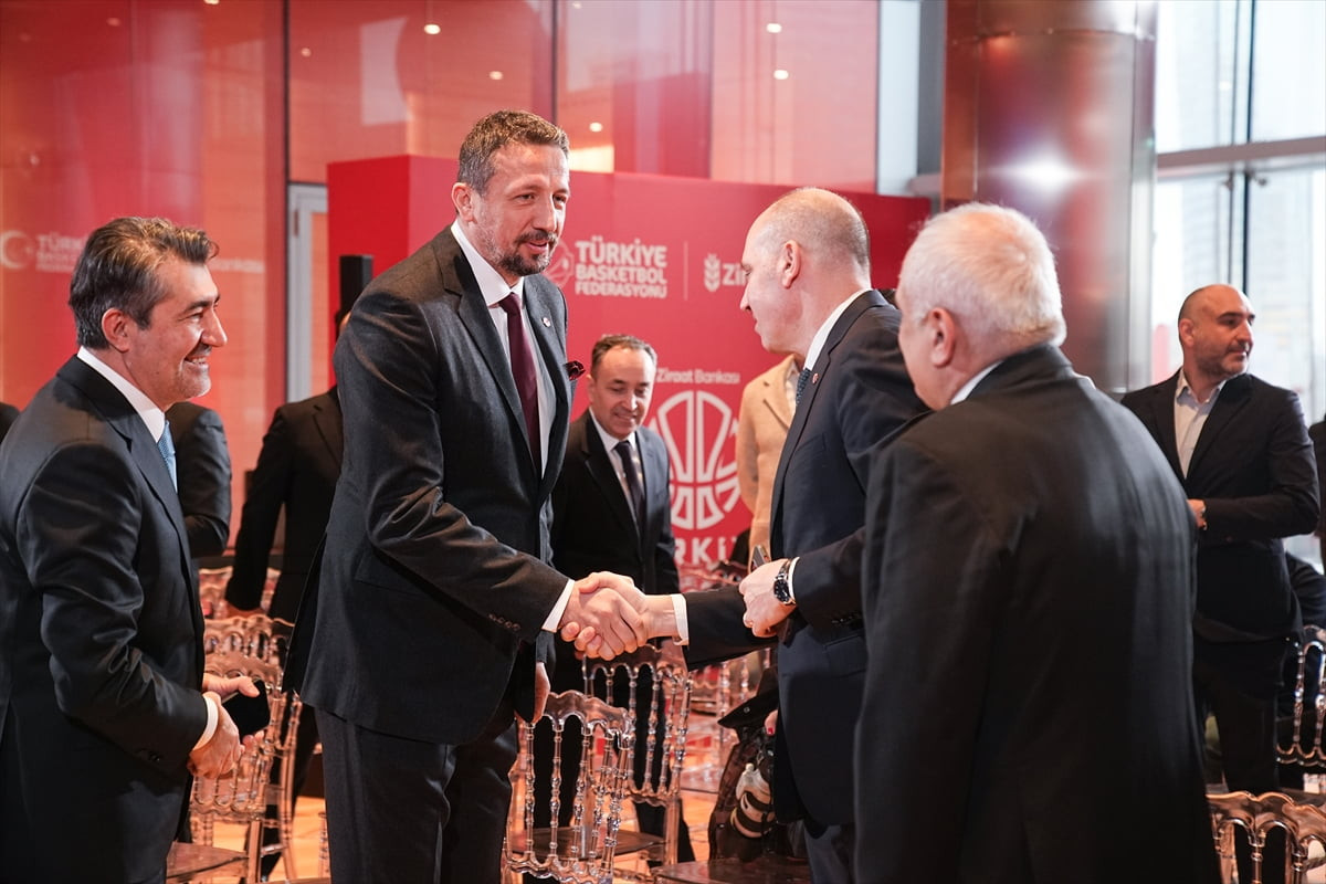 Basketbol Ziraat Bankası Erkekler Türkiye Kupası'nda çeyrek final kura çekimi, İstanbul'da...