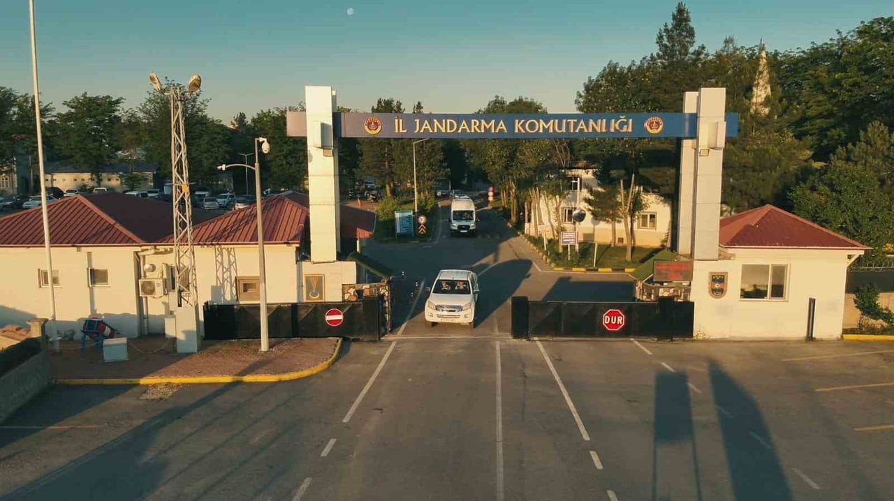 BATMAN İL JANDARMA KOMUTANLIĞI OPERASYON DÜZENLEDİ