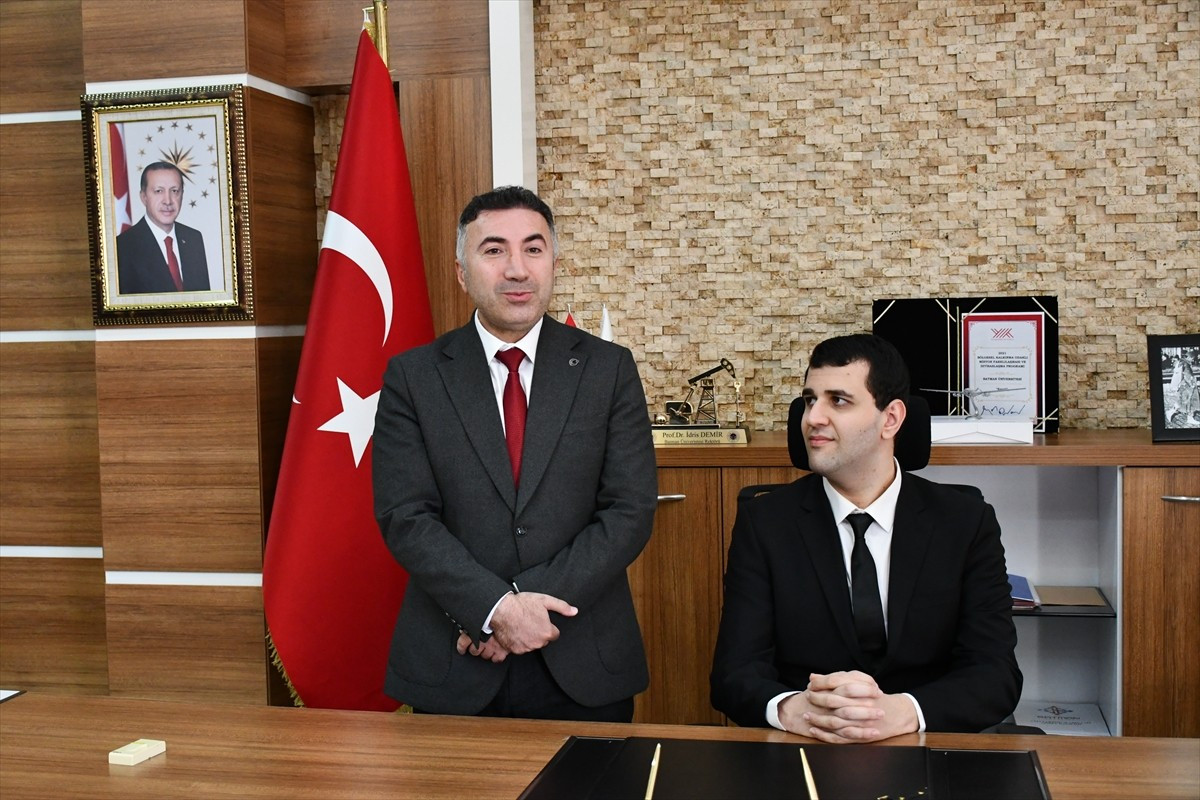 Batman Üniversitesi "3 Aralık Dünya Engelliler Günü" dolayısıyla etkinlik düzenledi. Batman...