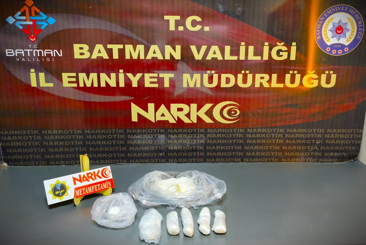 Batman'da düzenlenen uyuşturucu operasyonunda gözaltına alınan zanlı tutuklandı. Yabancı uyruklu...