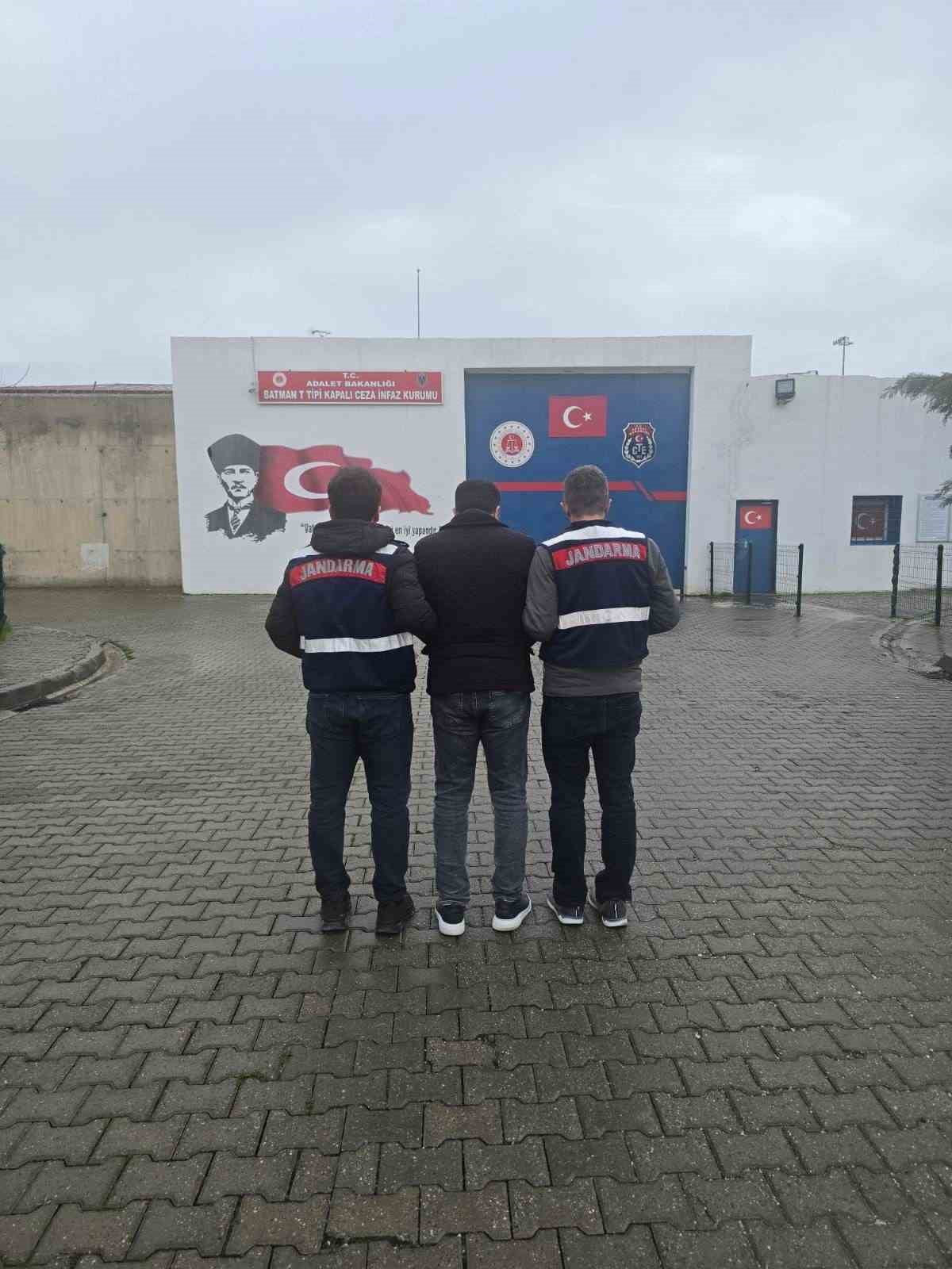 BATMAN'DA FİRARİ FETÖ HÜKÜMLÜSÜ YAKALANDI