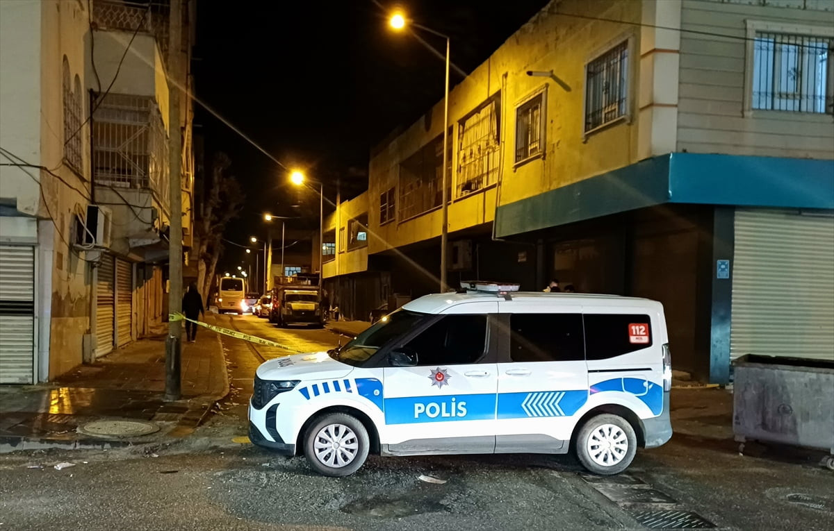 Batman'da iki çocuk arasında başlayan ve ailelerin de karıştığı silahlı ve bıçaklı kavgada, 9 kişi...