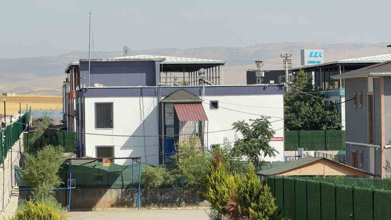 BATMAN'DA ÖZEL BİR BAKIM MERKEZİNDE BAKIMA MUHTAÇ İNSANLARA KÖTÜ DAVRANILDIĞI VE EZİYET EDİLDİĞİ...