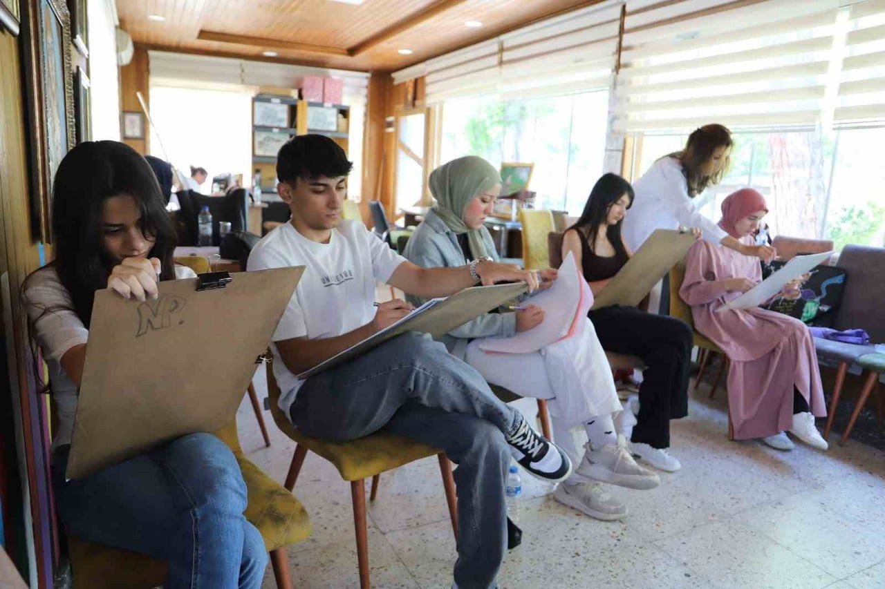 BATTALGAZİ'DE HER YAŞA YÖNELİK YAZ ETKİNLİKLERİ