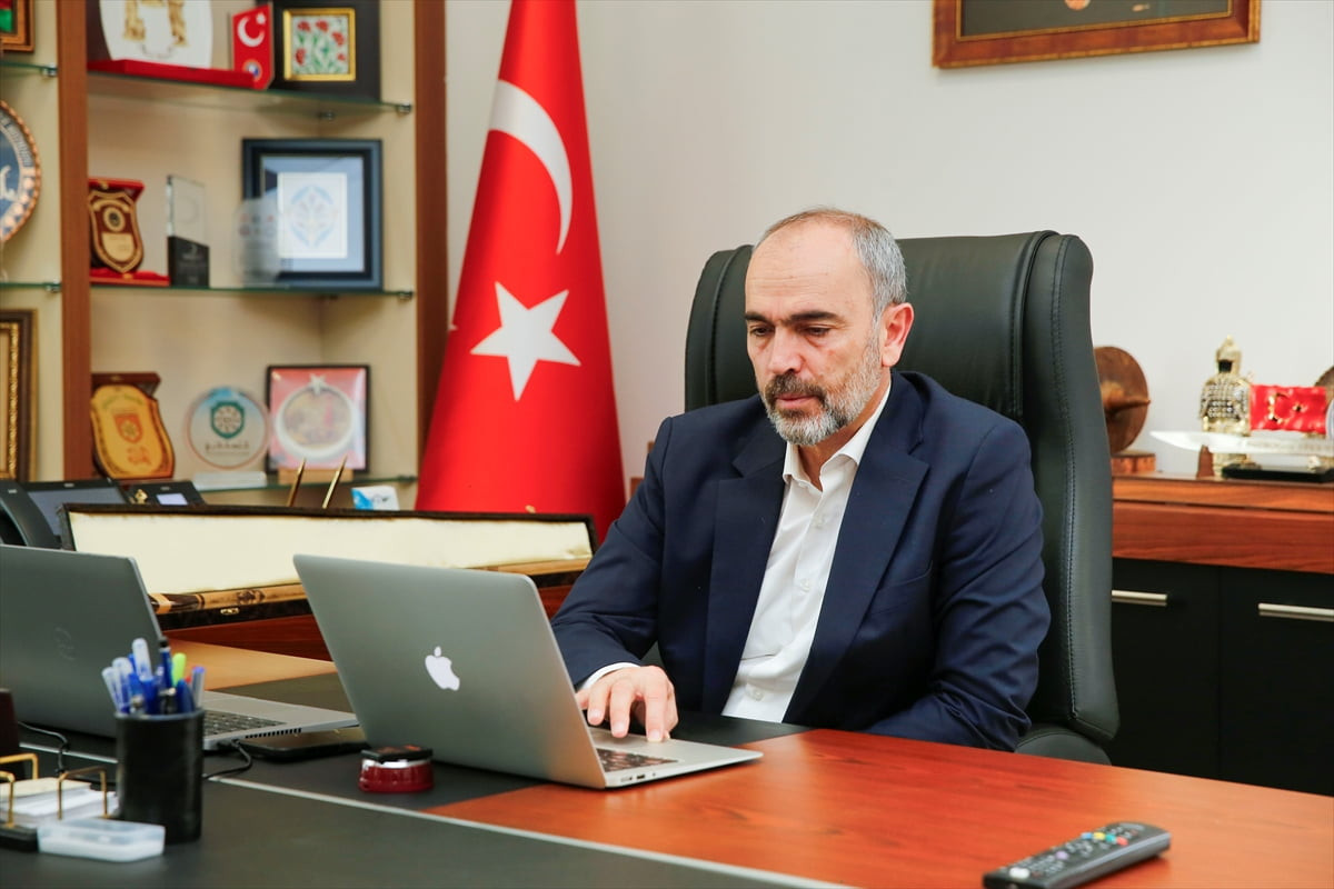 Bayburt Üniversitesi Rektörü Prof. Dr. Mutlu Türkmen, Anadolu Ajansının (AA) gözünden 2025'e...