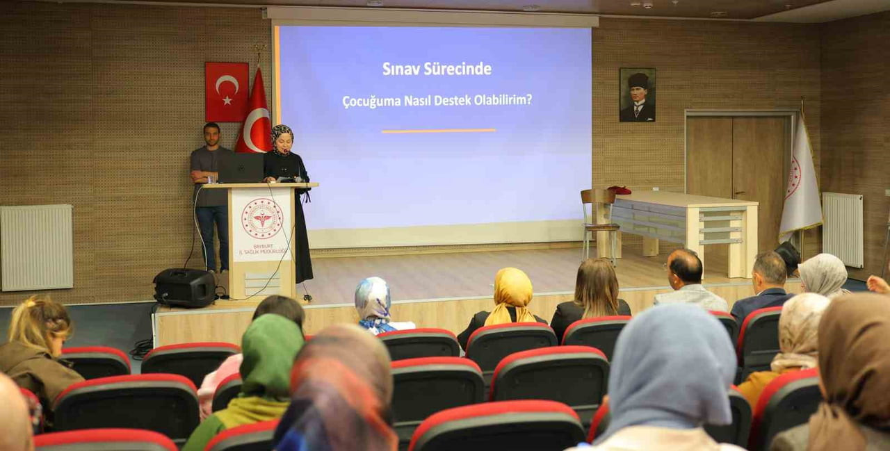 BAYBURT'TA 'SAĞLIKLI HAYAT SAATLERİ' PROGRAMI DÜZENLENDİ