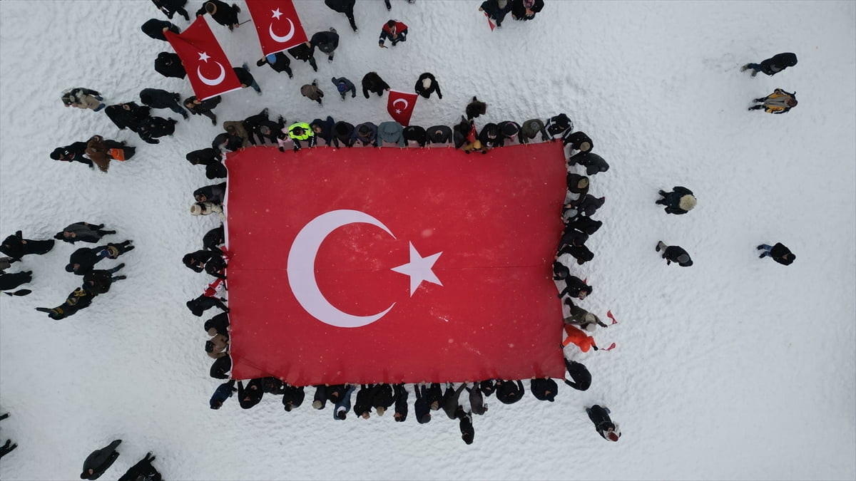 Bayburt'ta Soğanlı Dağları'ndaki 2 bin 400 rakımlı Aydıntepe Yaylası'nda kış festivali...