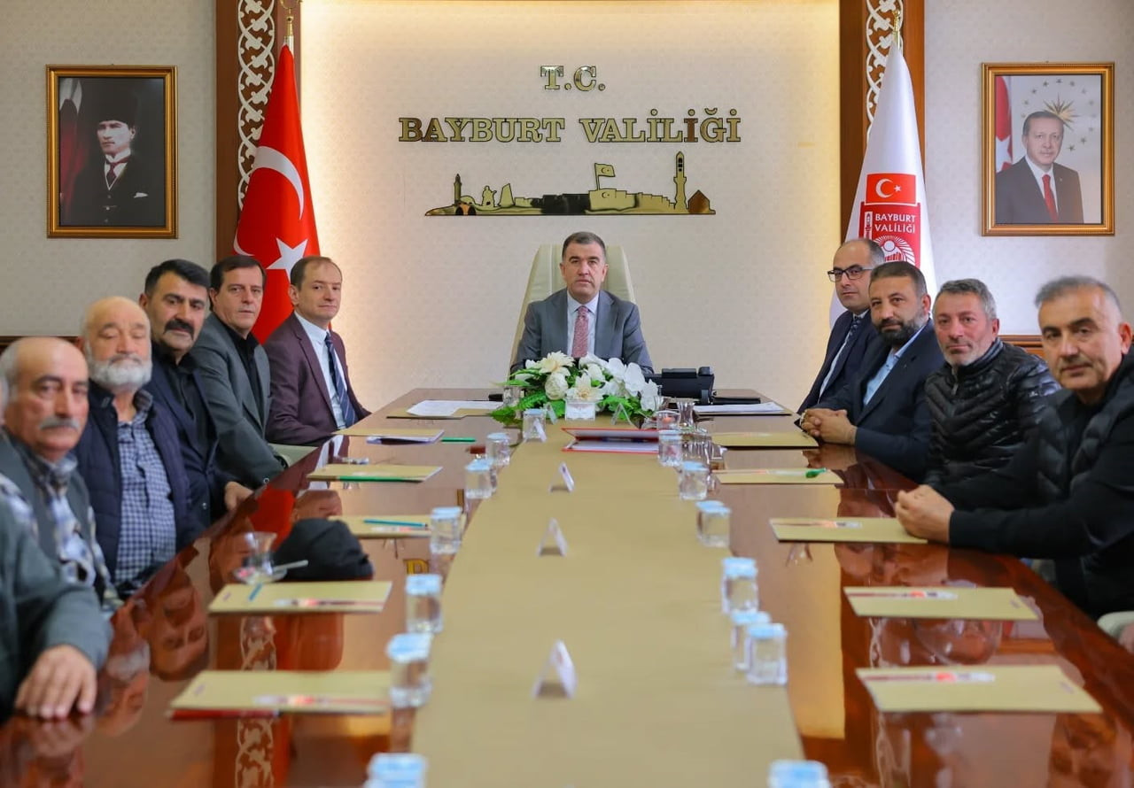 BAYBURT’TA ARICILIĞIN GELİŞTİRİLMESİ İÇİN DEĞERLENDİRME TOPLANTISI YAPILDI