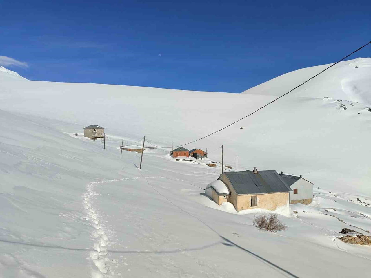 BAYBURT’TA AYI SALDIRILARININ YAŞANDIĞI YAYLADA ULAŞIM SORUNU SÜRÜYOR