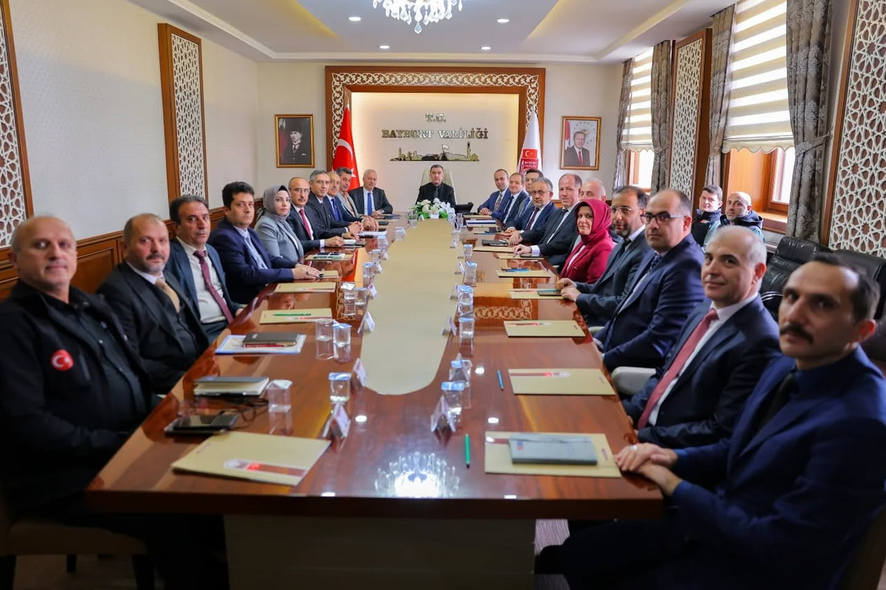 BAYBURT’TA KAMU KURUMLARININ ERİŞİLEBİLİRLİĞİ DEĞERLENDİRİLDİ