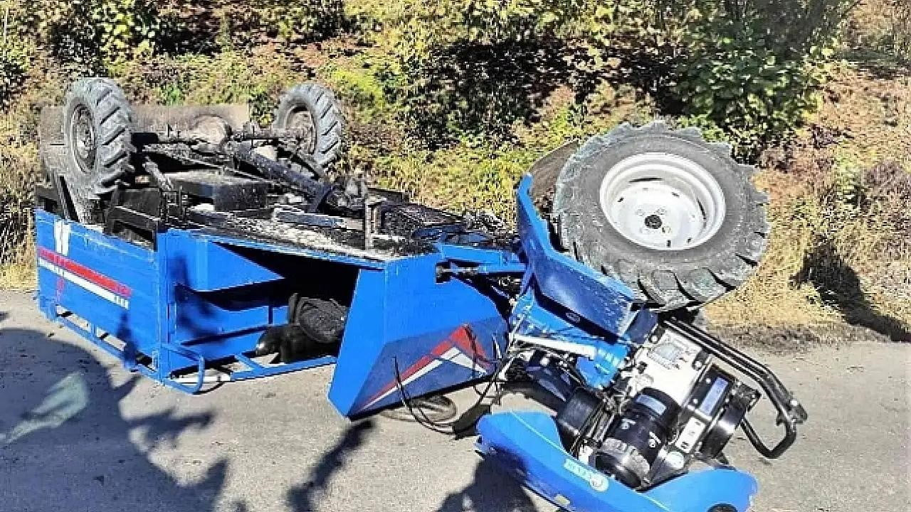 BAYKAN İLÇESİNE BAĞLI ULAŞTI KÖYÜNDE "PATPAT" OLARAK BİLİNEN TARIM ARACININ DEVRİLMESİ SONUCU 1...