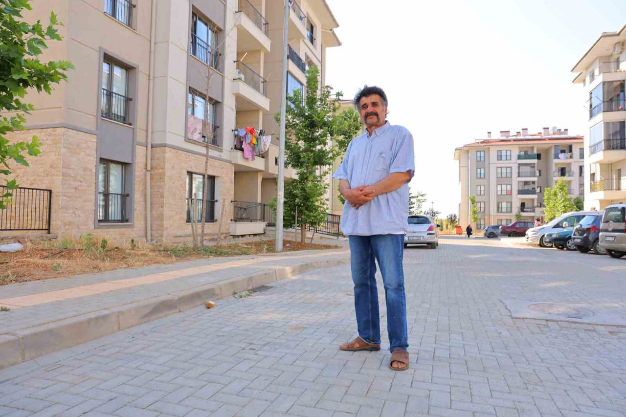 BAYKAR KONUTLARINDA YAŞAYAN BAYRAM AKPINAR, 'BABA OĞULA VERMEZ BU FİYATA. ALLAH RAZI OLSUN'...