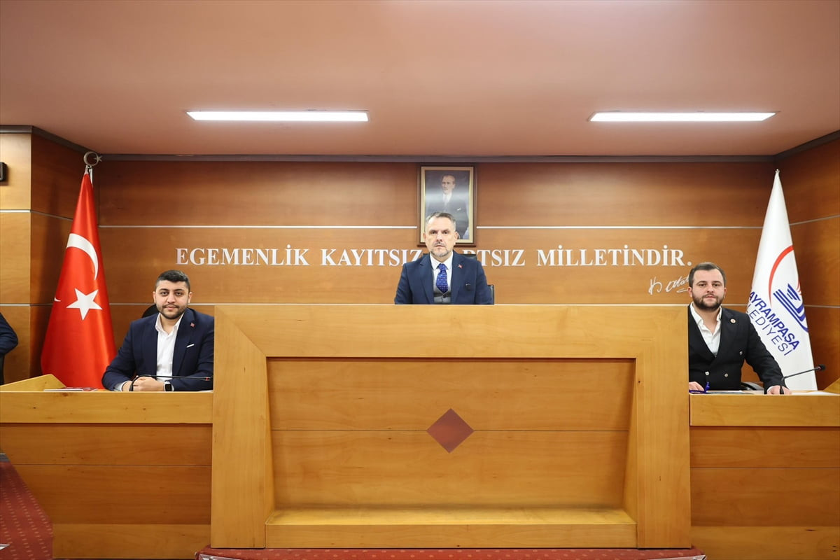 Bayrampaşa Belediye Meclisi toplantısının ocak ayı ilk oturumu, belediye hizmet binasında Belediye...