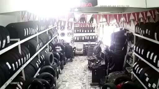 Bayrampaşa’da iş yerinde silahlı saldırı kamerada