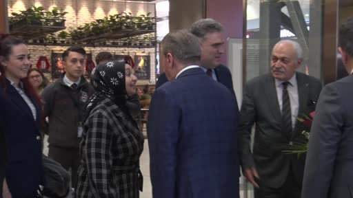 BBP Lideri Destici, "Çatlı" filmini beyaz perdede izledi