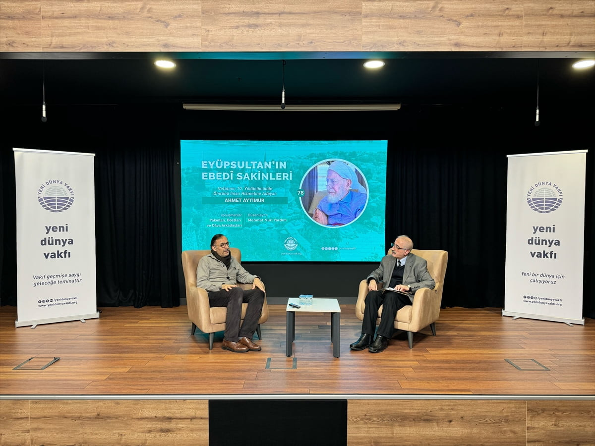 Bediüzzaman Said Nursi'nin talebelerinden Ahmet Aytimur, vefatının 10. yılında Eyüpsultan'da...