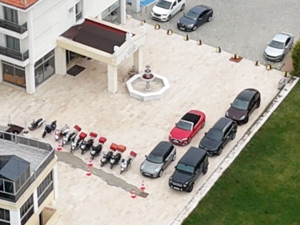 BELEDİYE BAŞKANI ÖZKAN YALIM'IN BELEDİYE PERSONELİ SEVGİLİSİ SEHER AKSOY’A HEDİYE ETTİĞİ MİLYONLUK...