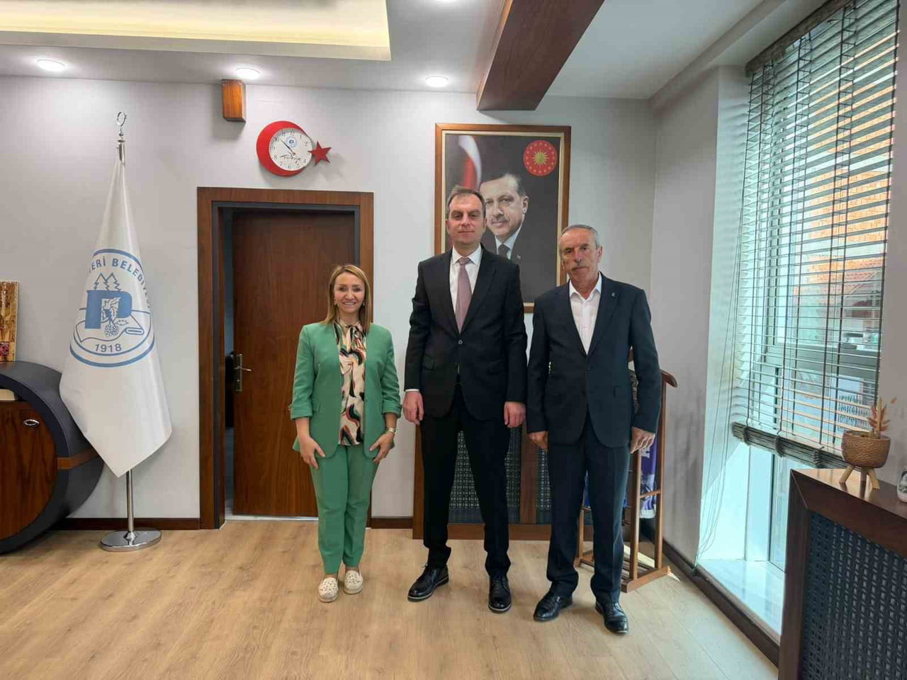 BELEDİYE BAŞKANI ZEKİYE TEKİN, KARAYOLLARI 14. BÖLGE MÜDÜRÜ YUSUF GÜNEŞ