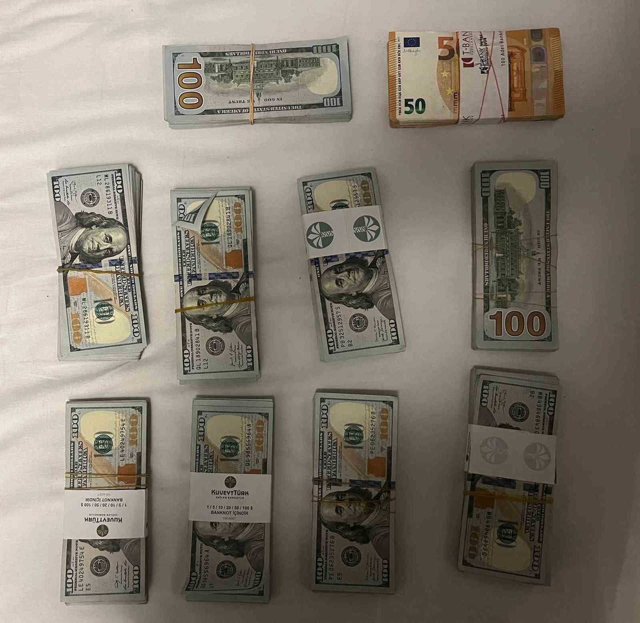 BEŞİKTAŞ BELEDİYESİ’NE GERÇEKLEŞTİRİLEN YAPILAN OPERASYONDA, RÜŞVET ALMAK VE MAL VARLIĞI...