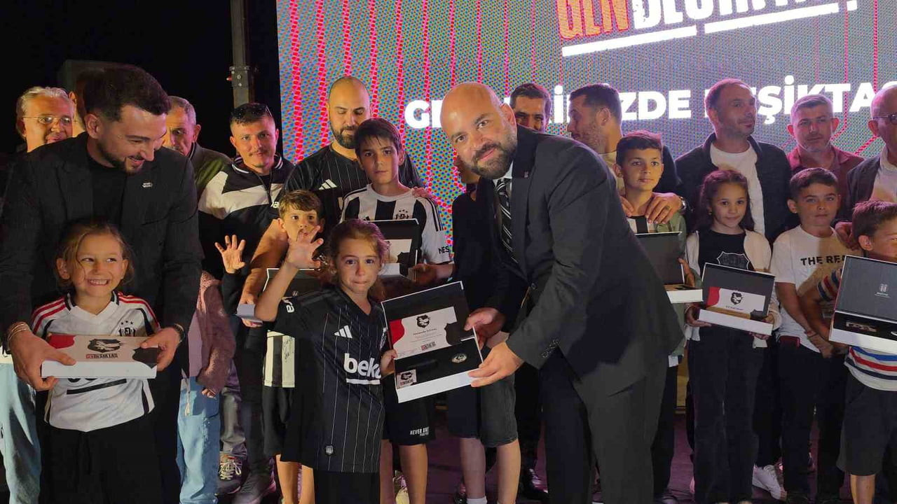 BEŞİKTAŞ'IN 18 YAŞ ALTINDAKİ TARAFTARLARINA KULÜP ÜYELİĞİNİN KAPILARINI AÇAN GENBEŞİKTAŞ PROJESİ...