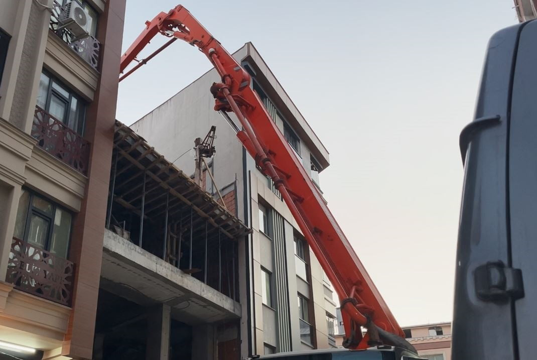 BETON MİKSERİNDEN MÜDAHELESİ