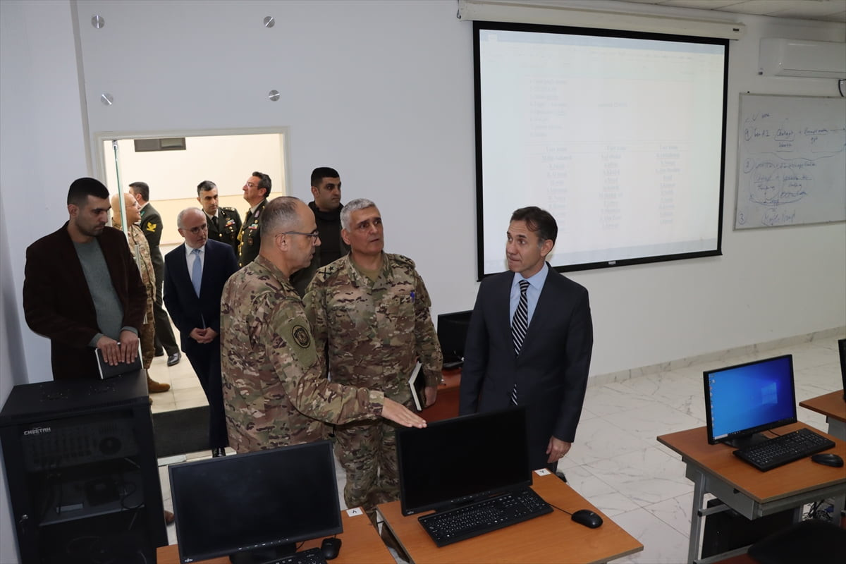 Beyrut Yunus Emre Enstitüsü (YEE) ve Türkiye'nin Beyrut Büyükelçiliği Askeri Ataşeliği...