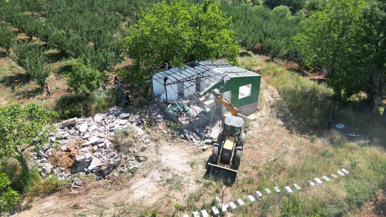 BGC YÖNETİMİ İLE BULUŞAN BÜYÜKŞEHİR BAŞKAN VEKİLİ ŞAHİN BİBA, "KAÇAK YAPIYLA MÜCADELE BİRİMİ...